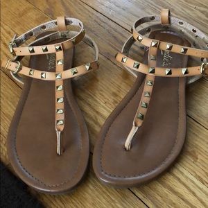 Candie’s Gladiator Studded Sandals Size 7